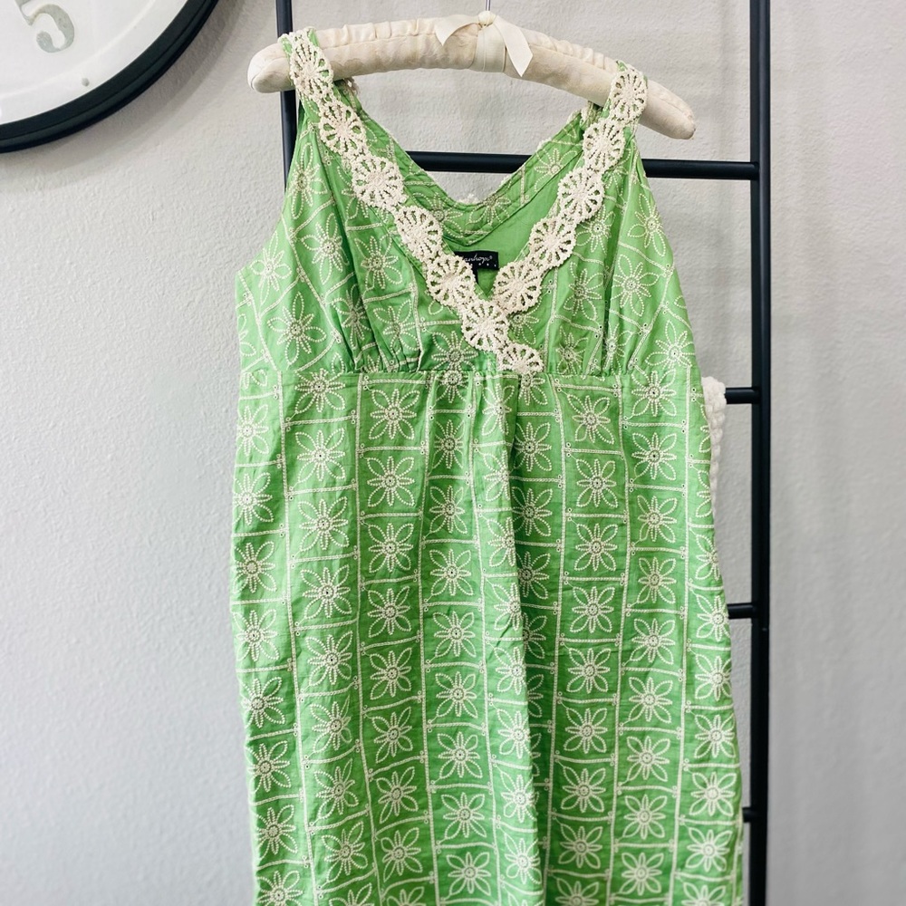 Dress - Picture 2 of 6